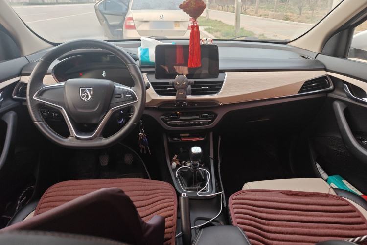 Used Baojun 360 2019 1.5L Manual Luxury Version China VI Center Console