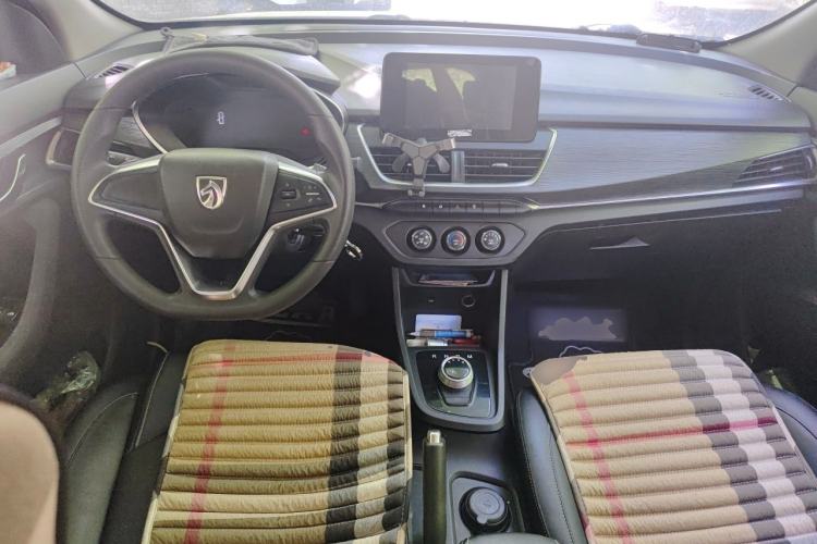 Used Baojun 360 2019 1.5L Automatic Elite Version China VI Center Console