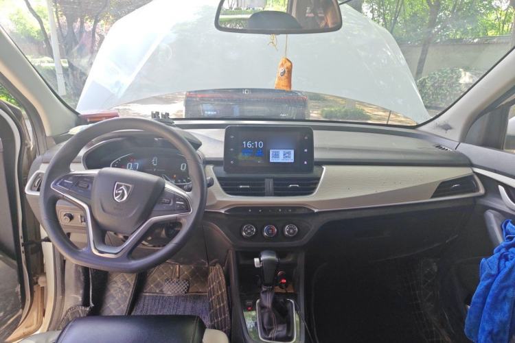 Used Baojun 360 2019 1.5L CVT Elite Version China VI Center Console