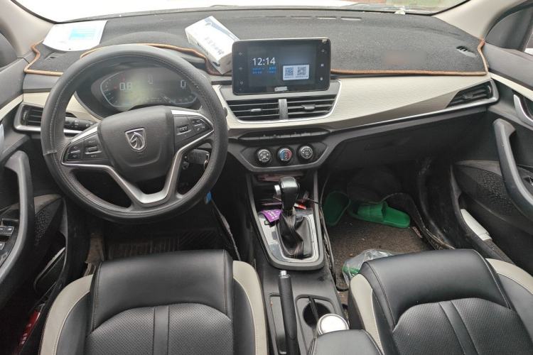 Used Baojun 360 2019 1.5L CVT Elite Version China VI Center Console