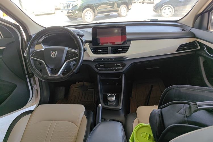 Used Baojun 360 2019 1.5L Automatic Luxury Edition China VI Center Console