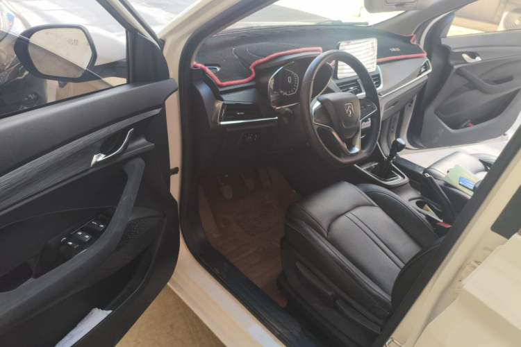Used Baojun 360 2019 1.5L Manual Elite Version China VI Driver Seat