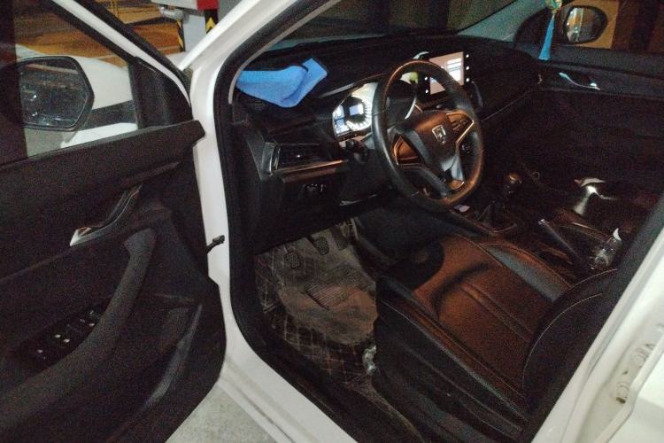 Used Baojun 360 2019 1.5L Manual Elite Version China VI Driver Seat