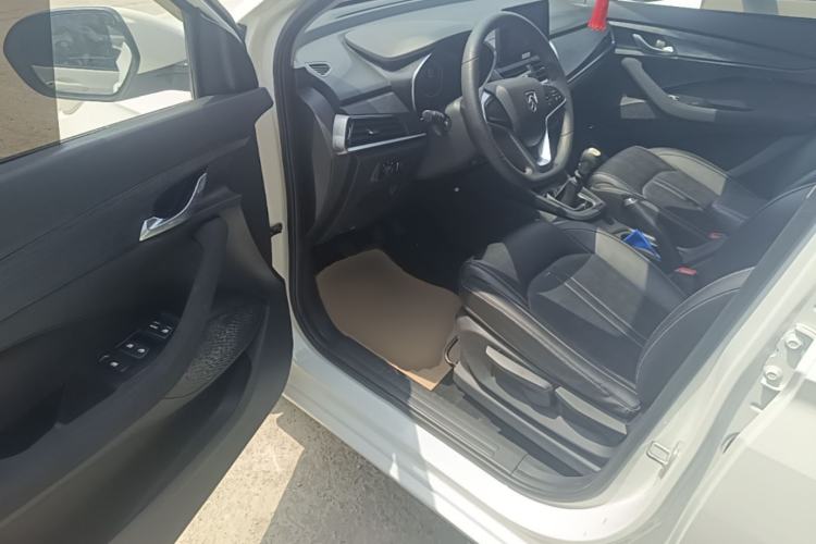 Used Baojun 360 2019 1.5L Manual Elite Version China VI Driver Seat