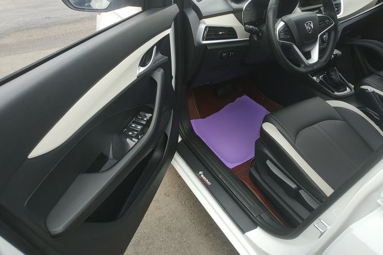 Used Baojun 360 2019 1.5L CVT Elite Version China VI Driver Seat