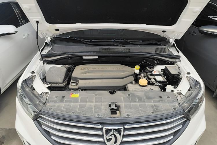Used Baojun 360 2019 1.5L Automatic Elite Version China VI Engine Bay