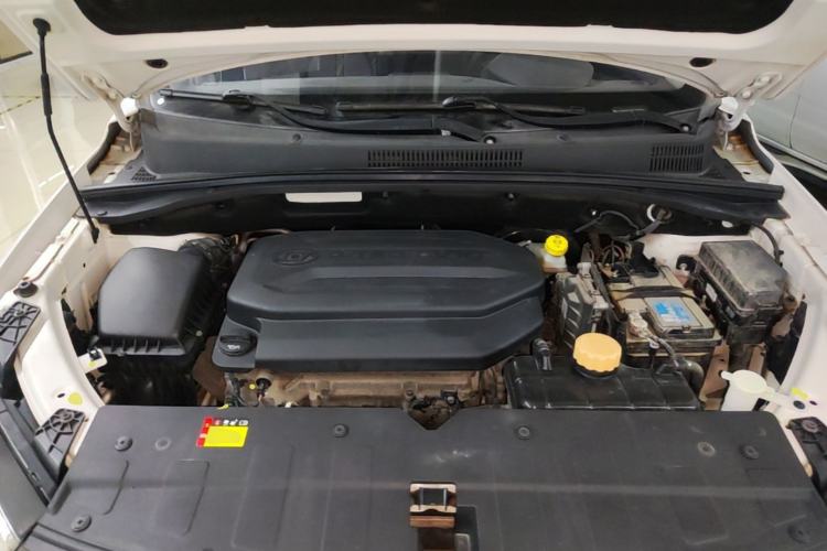 Used Baojun 360 2019 1.5L Automatic Elite Version China VI Engine Bay