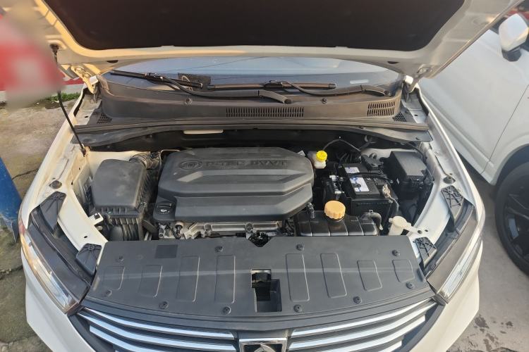 Used Baojun 360 2019 1.5L Automatic Elite Version China VI Engine Bay