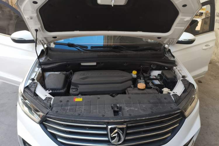 Used Baojun 360 2019 1.5L Manual Elite Version China VI Engine Bay
