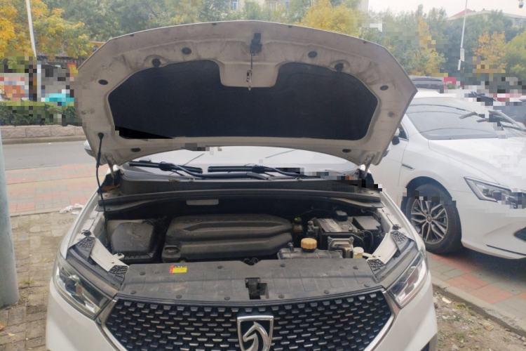 Used Baojun 360 2019 1.5L CVT Elite Version China VI Engine Bay