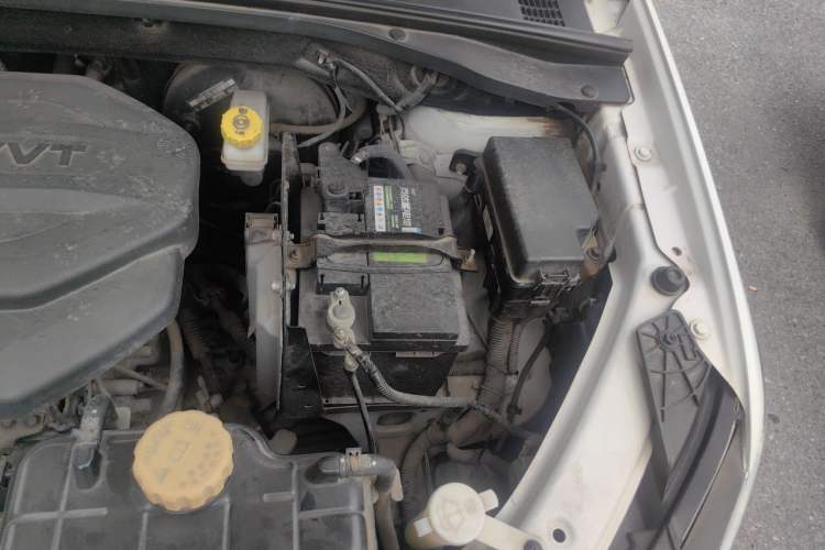 Used Baojun 360 2019 1.5L Manual Luxury Version China VI Engine Bay Left