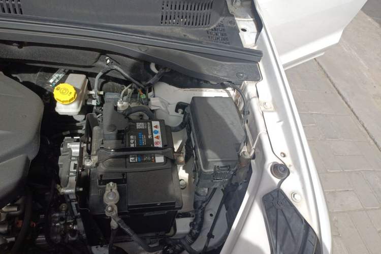 Used Baojun 360 2019 1.5L Automatic Elite Version China VI Engine Bay Left