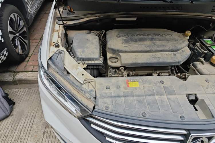 Used Baojun 360 2019 1.5L Automatic Elite Version China VI Engine Bay Right