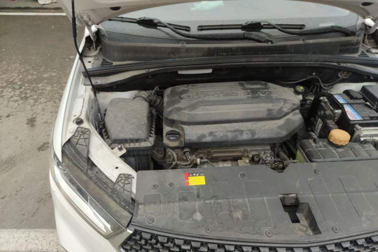 Used Baojun 360 2019 1.5L CVT Elite Version China VI Engine Bay Right