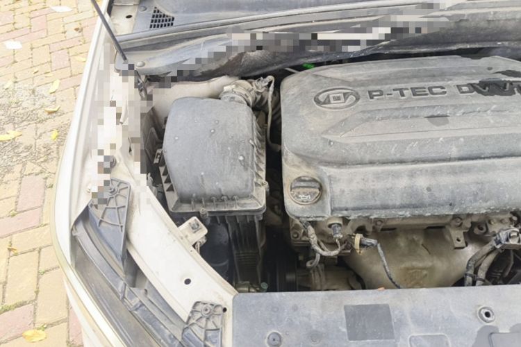 Used Baojun 360 2019 1.5L CVT Elite Version China VI Engine Bay Right
