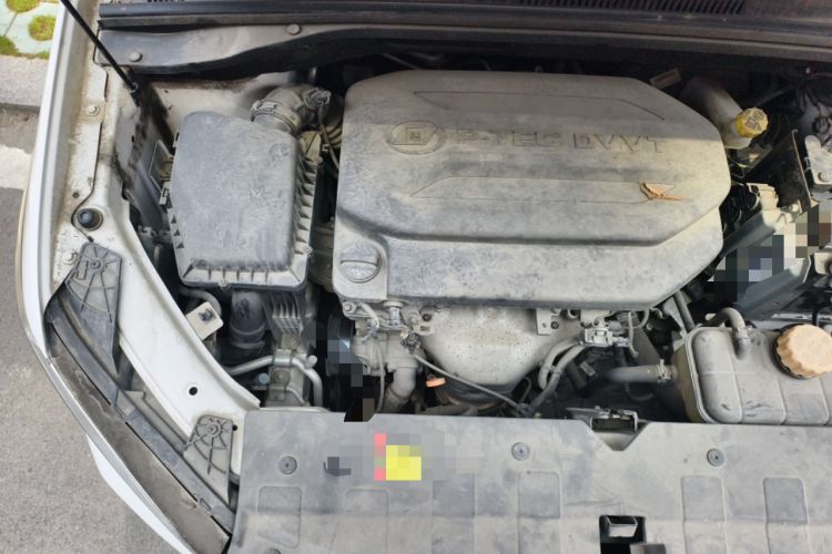 Used Baojun 360 2019 1.5L Manual Elite Version China VI Engine Bay Right
