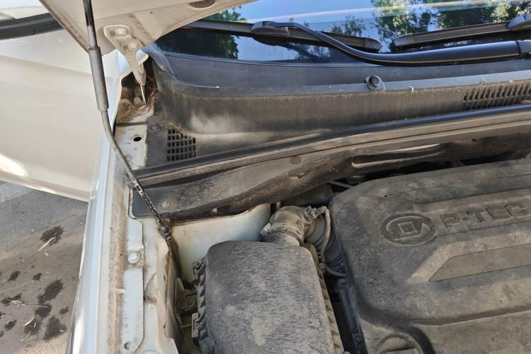 Used Baojun 360 2019 1.5L Automatic Luxury Edition China VI Engine Bay Right
