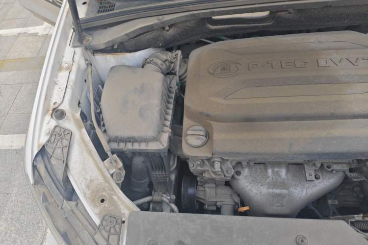 Used Baojun 360 2019 1.5L Manual Luxury Version China VI Engine Bay Right