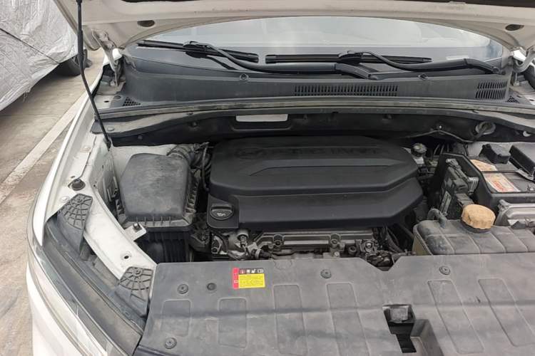 Used Baojun 360 2019 1.5L CVT Elite Version China VI Engine Bay Right
