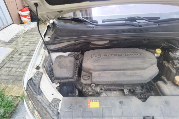 Used Baojun 360 2019 1.5L Manual Elite Version China VI Engine Bay Right