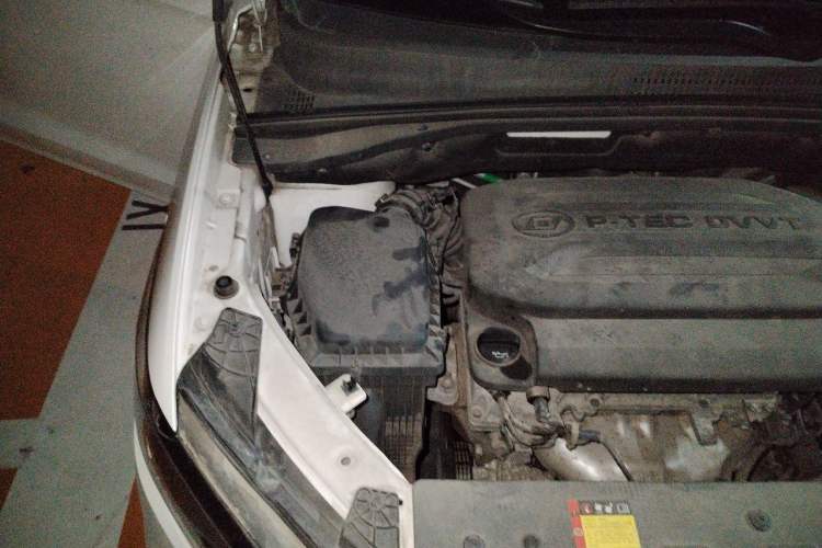 Used Baojun 360 2019 1.5L Manual Elite Version China VI Engine Bay Right