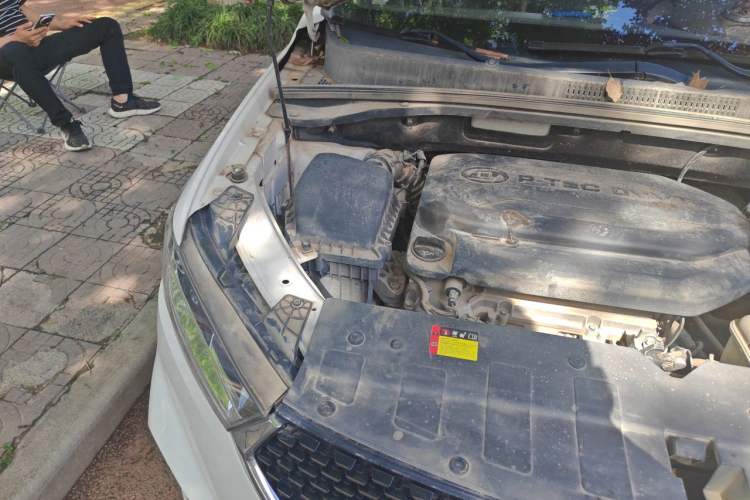 Used Baojun 360 2019 1.5L CVT Elite Version China VI Engine Bay Right
