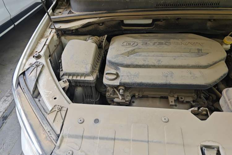 Used Baojun 360 2019 1.5L Manual Luxury Version China VI Engine Bay Right