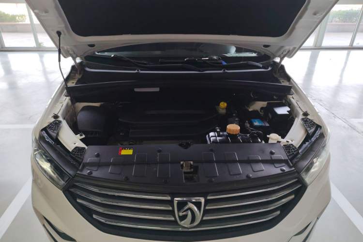 Used Baojun 360 2019 1.5L Manual Elite Version China VI Engine Bay