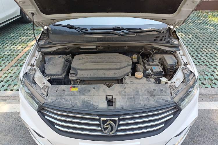 Used Baojun 360 2019 1.5L Manual Elite Version China VI Engine Bay