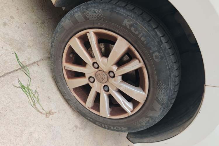 Used Baojun 360 2019 1.5L Manual Elite Version China VI Exterior 1