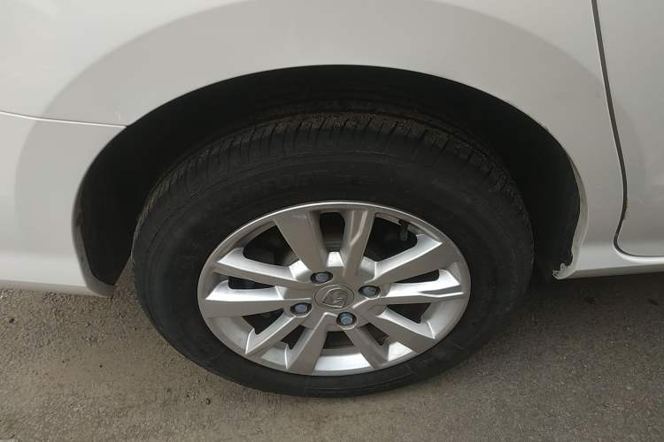 Used Baojun 360 2019 1.5L CVT Elite Version China VI Exterior 3