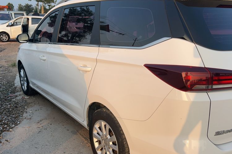 Used Baojun 360 2019 1.5L Manual Elite Version China VI Exterior 5