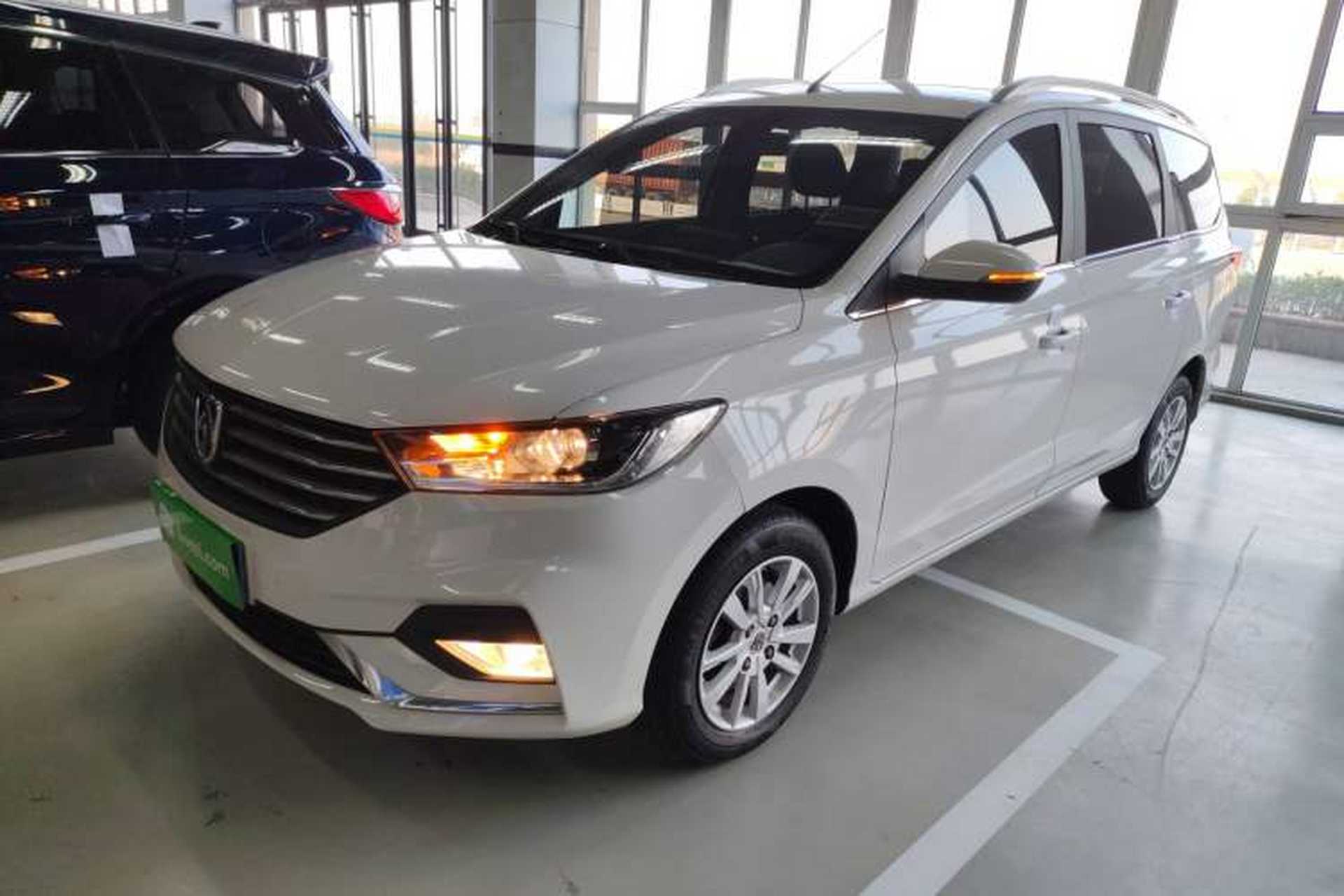 Used Baojun 360 2019 1.5L Manual Elite Version China VI Front Left 45 Deg