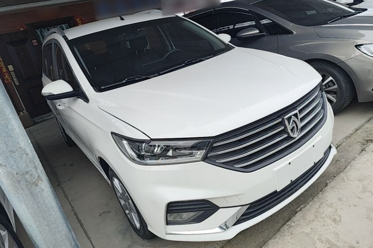 Used Baojun 360 2019 1.5L Automatic Elite Version China VI Front Right 45 Deg
