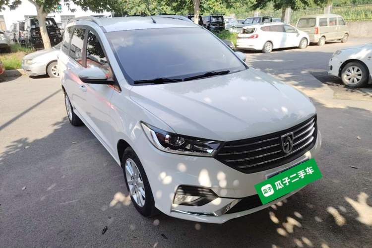 Used Baojun 360 2019 1.5L Manual Elite Version China VI Front Right 45 Deg