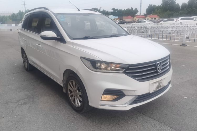 Used Baojun 360 2019 1.5L Automatic Elite Version China VI Front Right 45 Deg