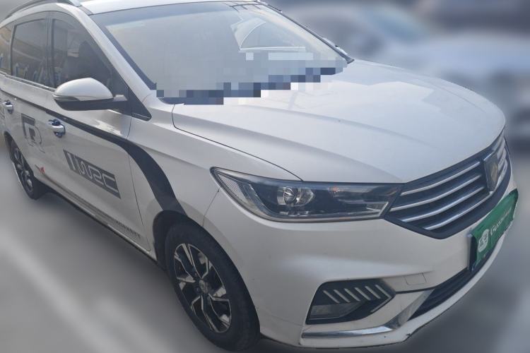 Used Baojun 360 2019 1.5L Manual Luxury Version China VI Front Right 45 Deg