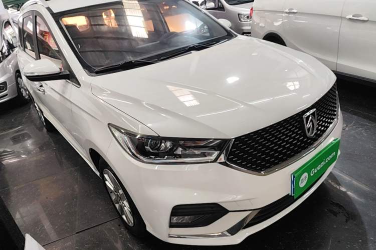 Used Baojun 360 2019 1.5L CVT Elite Version China VI Front Right 45 Deg