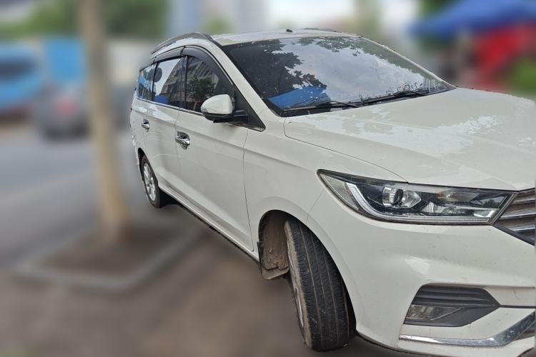 Used Baojun 360 2019 1.5L Manual Elite Version China VI Front Right 45 Deg