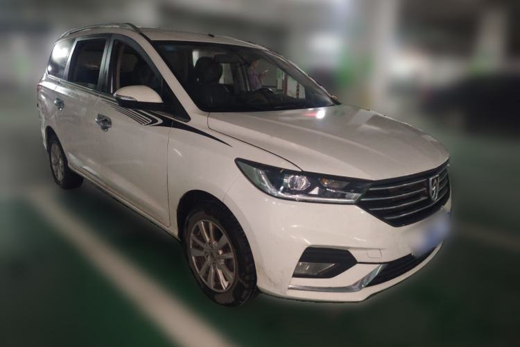 Used Baojun 360 2019 1.5L Manual Elite Version China VI Front Right 45 Deg