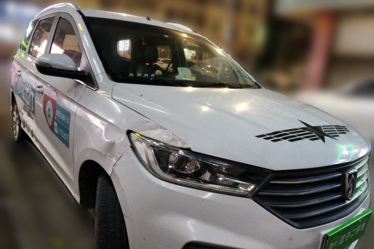 Used Baojun 360 2019 1.5L Manual Elite Version China VI Front Right 45 Deg