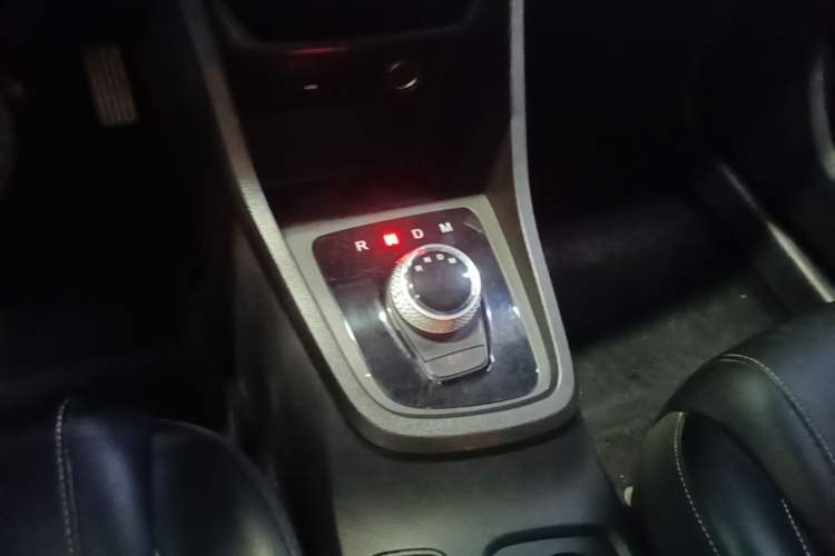 Used Baojun 360 2019 1.5L CVT Elite Version China VI Gear Lever