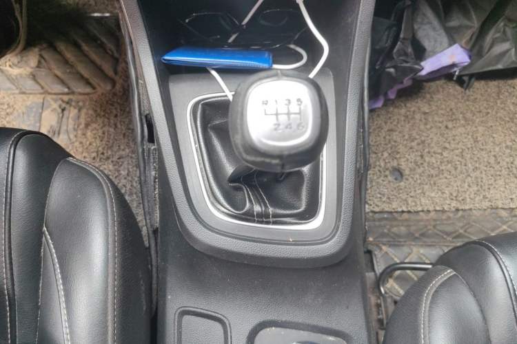 Used Baojun 360 2019 1.5L Manual Elite Version China VI Gear Lever