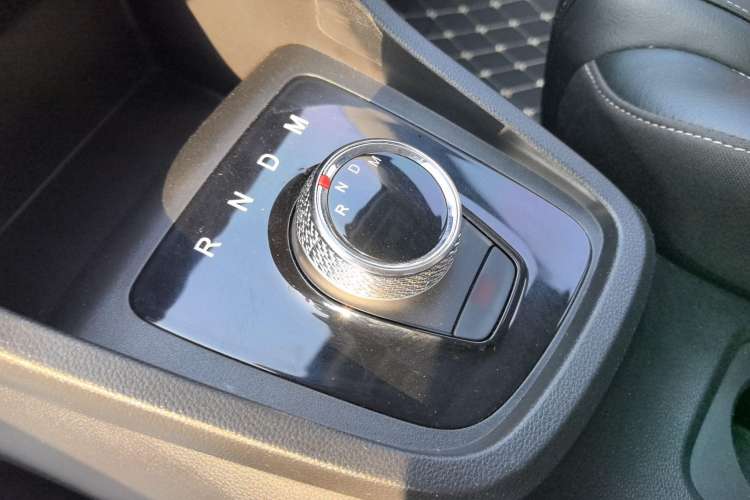 Used Baojun 360 2019 1.5L Automatic Elite Version China VI Gear Lever