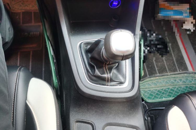 Used Baojun 360 2019 Revised Version 1.5L Manual Luxury Edition China VI Gear Lever