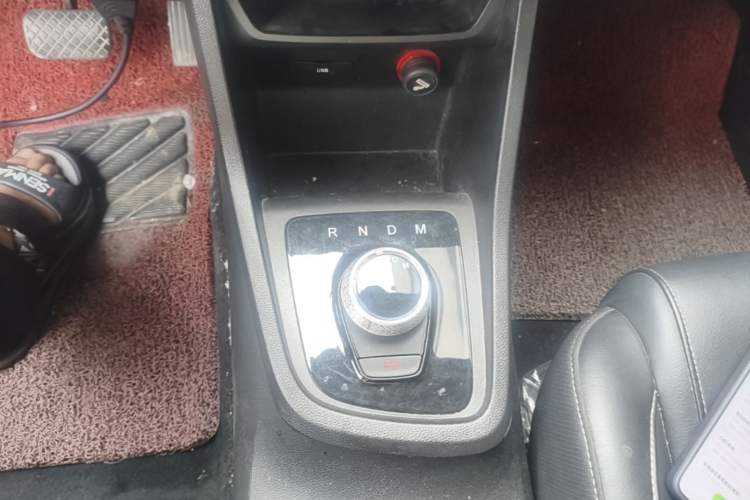 Used Baojun 360 2019 1.5L Automatic Elite Version China VI Gear Lever
