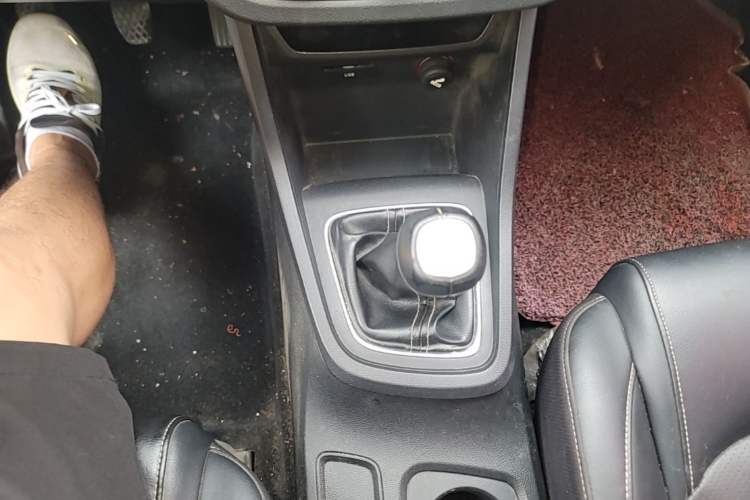 Used Baojun 360 2019 1.5L Manual Elite Version China VI Gear Lever