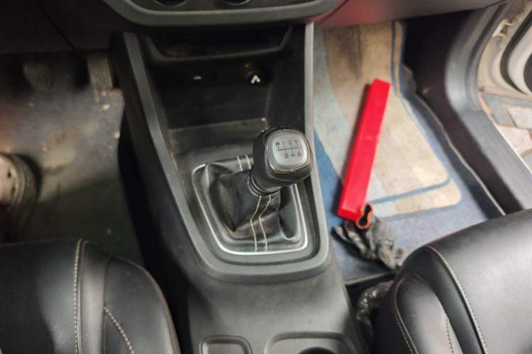 Used Baojun 360 2019 1.5L Manual Elite Version China VI Gear Lever