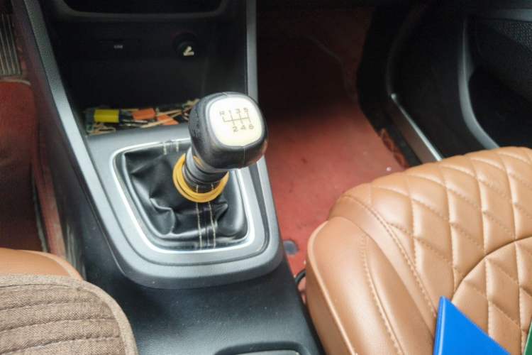 Used Baojun 360 2019 1.5L Manual Elite Version China VI Gear Lever