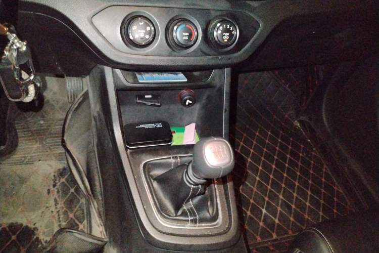 Used Baojun 360 2019 1.5L Manual Elite Version China VI Gear Lever